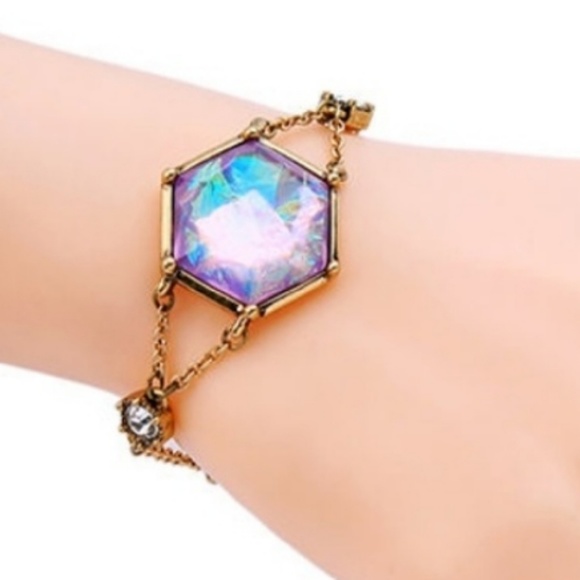 Beautiful 'Boho' Purple/Pink iridescent Bracelet - Picture 2 of 4